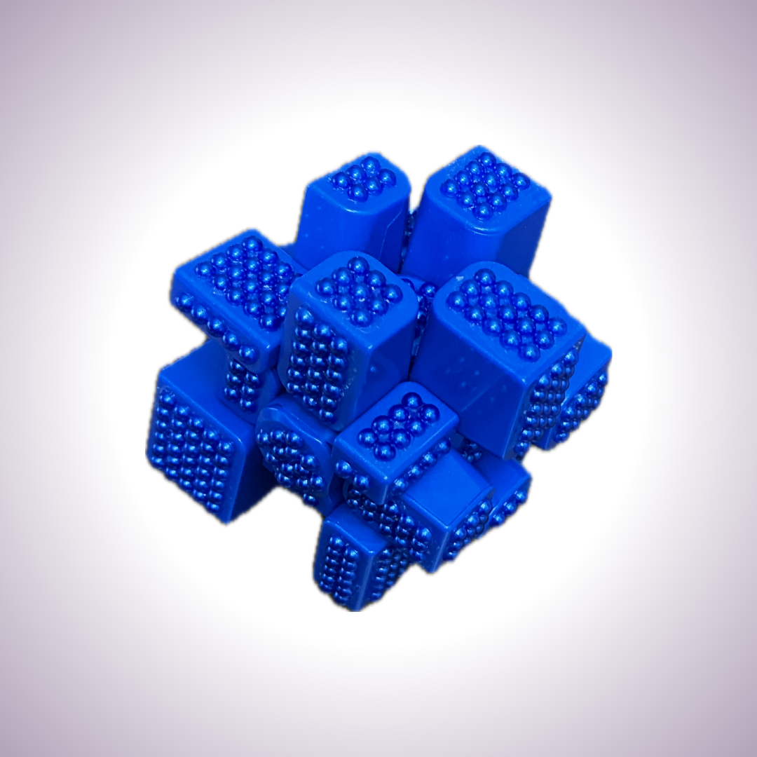 Dark blue mirror cube with dark blue pearls