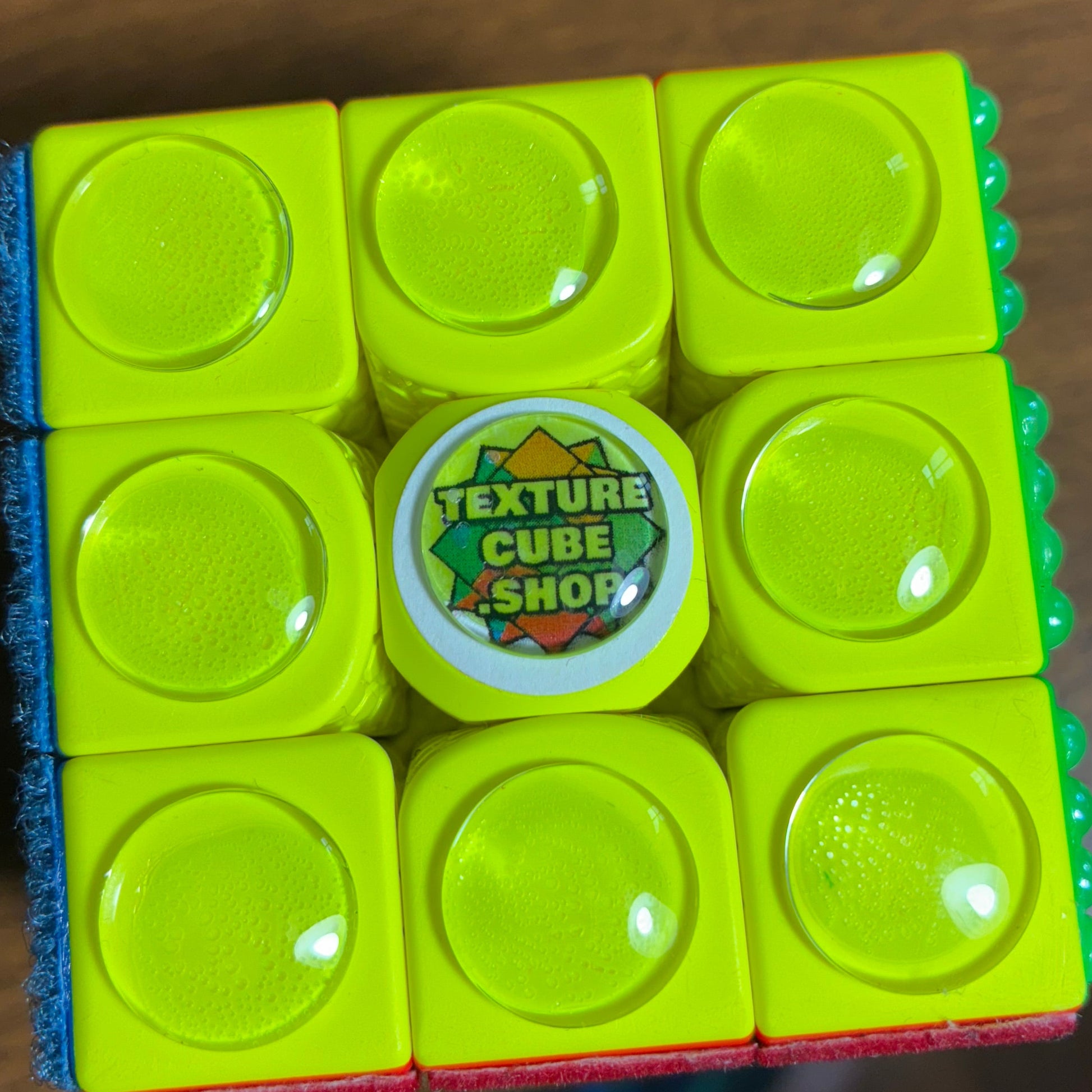 Close-up circles